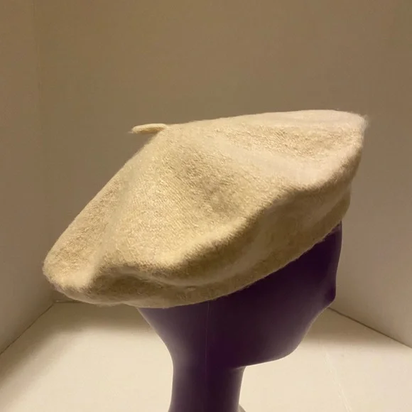 Wool Beret - Picture 6 of 12
